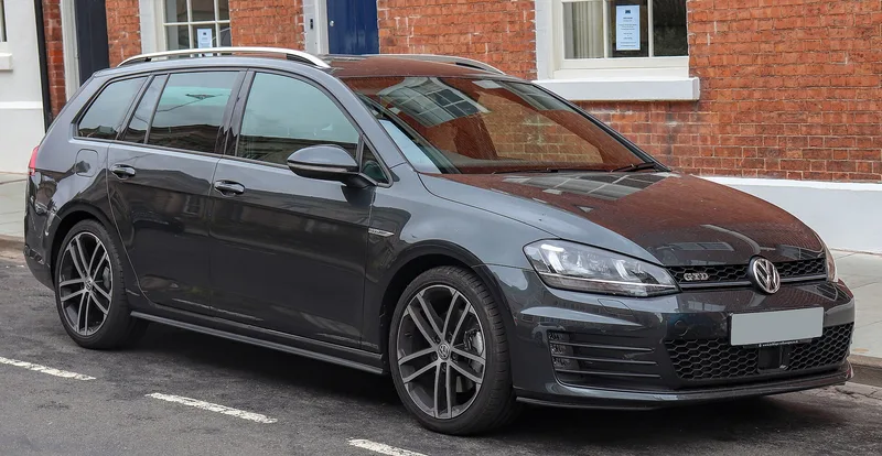 Volkswagen Golf GTD Variant gri închis